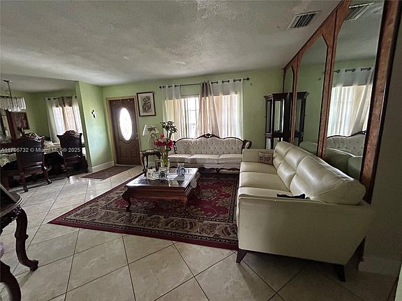 2nd image of 21270 NW Miami Ct