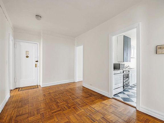 4th image of 3388 Wayne Ave APT A32