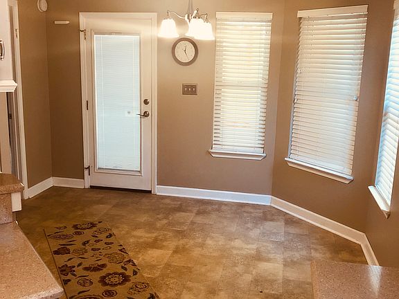 5th image of 154 Wright Cir