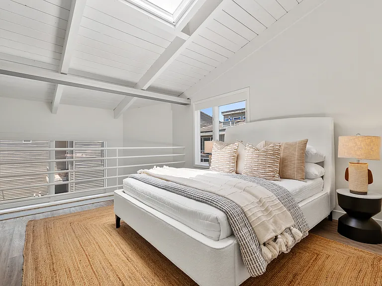 940 Sealane Dr #7 — Photo 11
