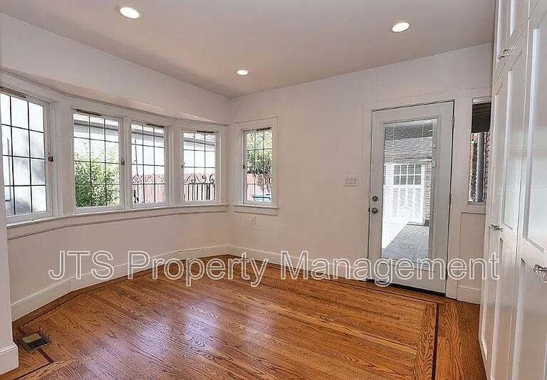 937 Sonoma Way — Photo 38