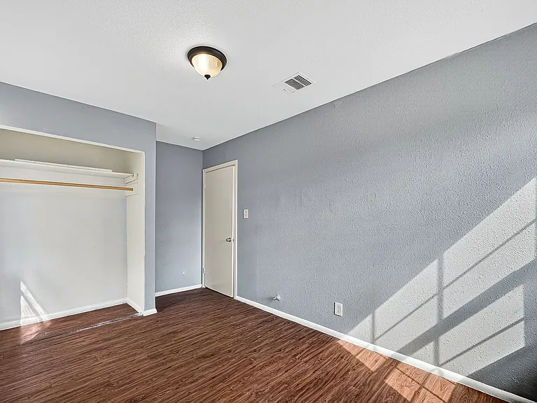 10106 Sierra Dr — Photo 15