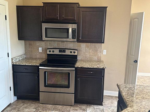 4th image of 4725 Cantata Dr