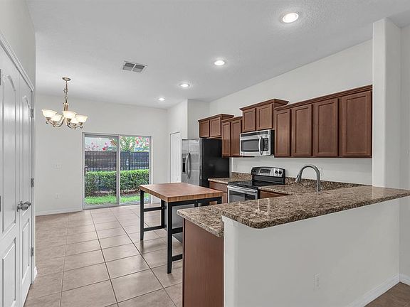 2nd image of 2719 Lantern Hill Ave
