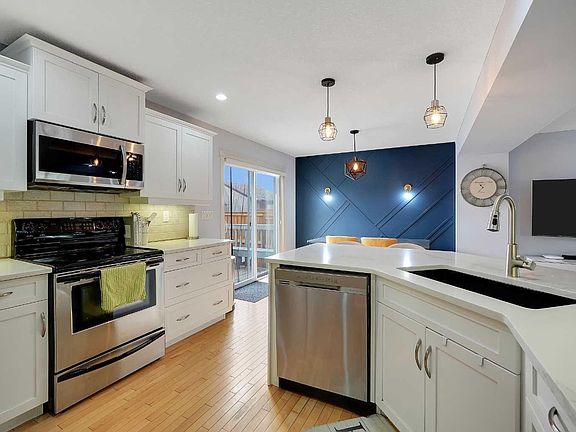 5th image of 5532 Forand St SW