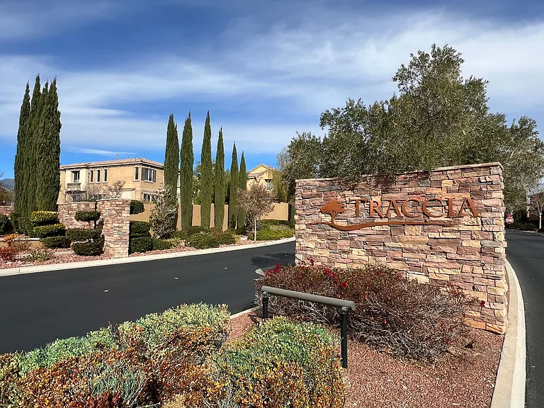 2334 Malaga Peak St — Photo 27