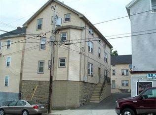 302 Broadway #3, Fall River, MA 02721