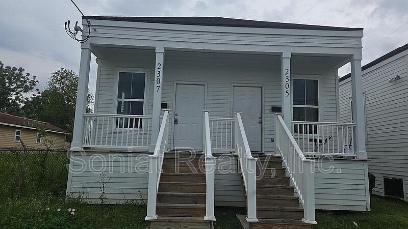 1st image of 2307 Piety St