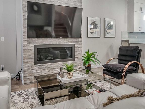 4th image of 2428 W 30th St SW #3