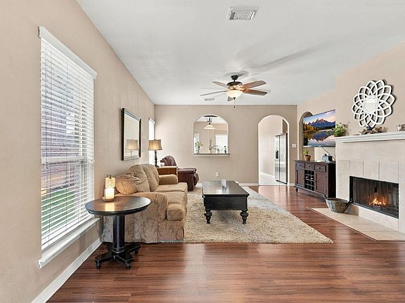 4th image of 2207 Tarrytown Crossing Dr