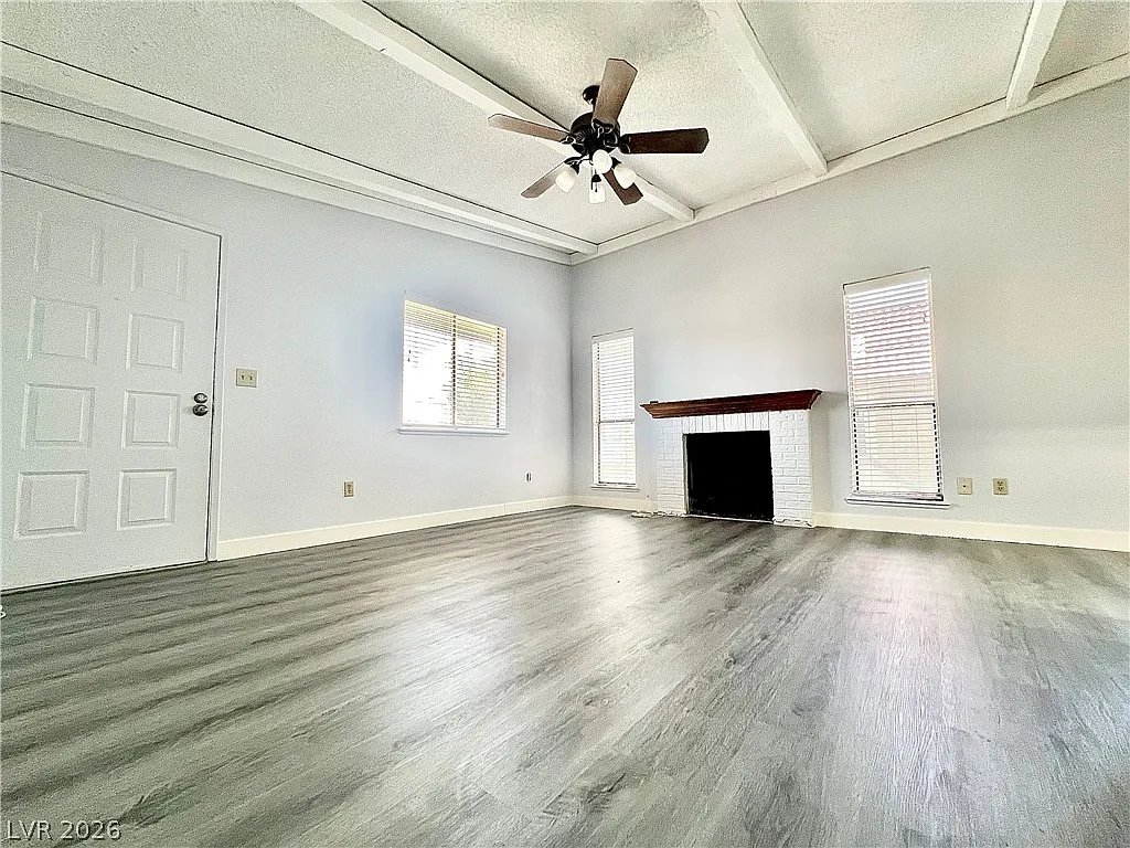 2 bed, 2.0 bath, 1073 sqft, $1,400 — Photo 3