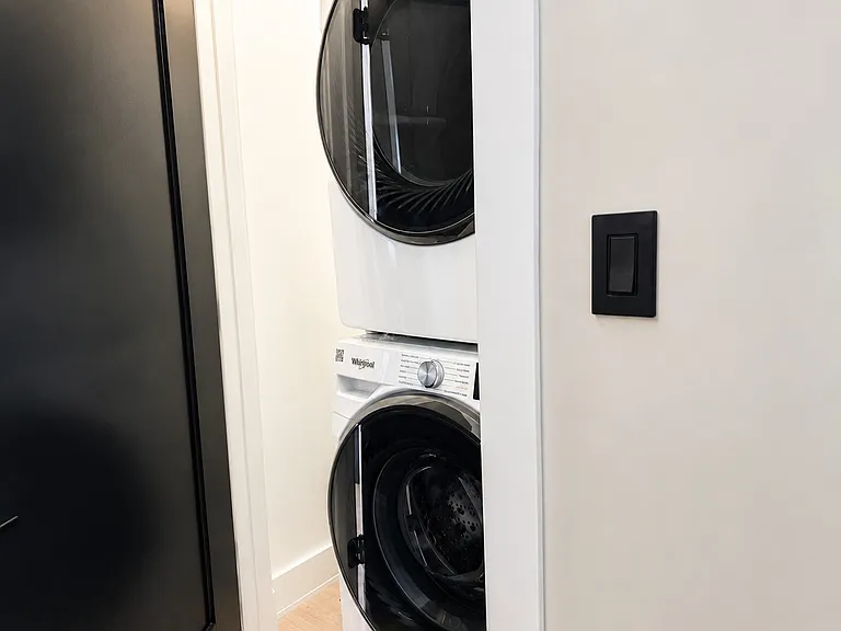 1309 N Rockwell St #2 — Photo 10