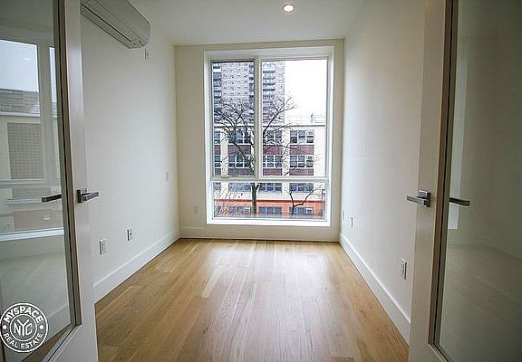 4th image of 99 Montrose Ave #1F