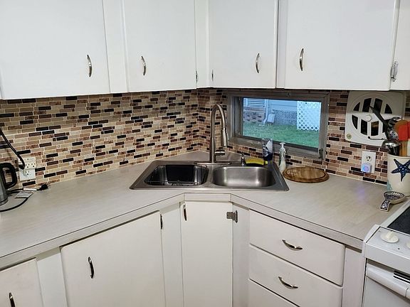5th image of 2633 Fujiama Dr
