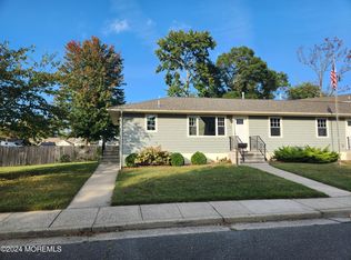 10 Forest Ave, Keansburg, NJ 07734