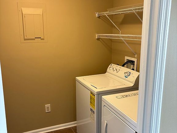 3rd image of 1021 Brandy Ln #3