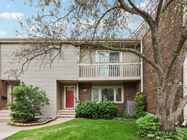 142 Grand Canyon Drive, Madison, WI 53705