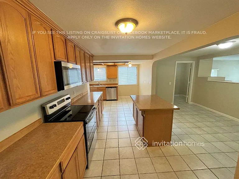 10311 D St E — Photo 7