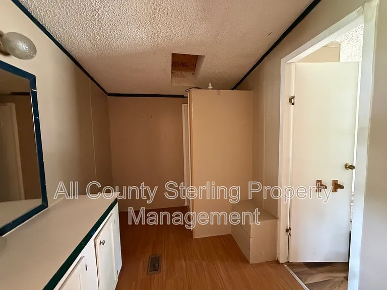 109 SW Socket Gln — Photo 7