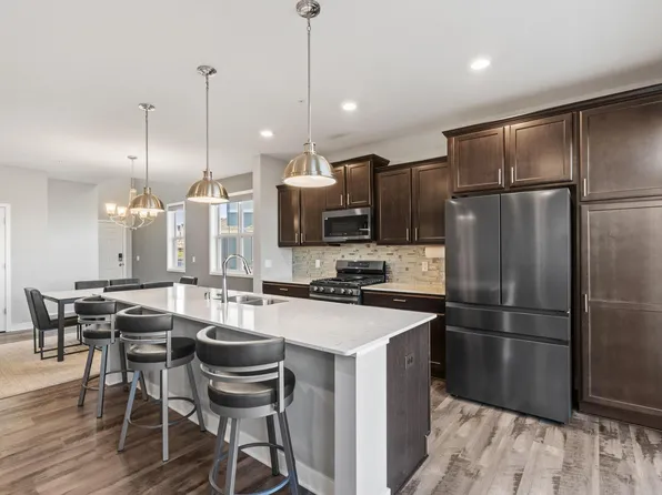 4210 Corn Silk Way, Woodbury, MN 55129