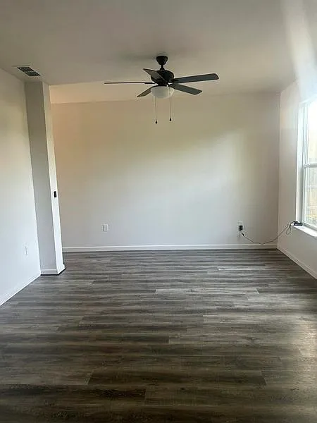 Building Photo - 307 Zion St #B