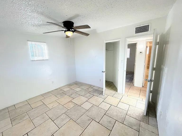 2630 N 14th Ave #1 — Photo 17