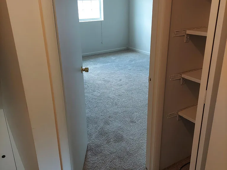 4 Country Meadow Ln — Photo 8