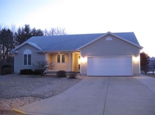601 Westwynd Ct, Mazomanie, WI 53560