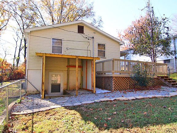 4th image of 1420 Wayne St