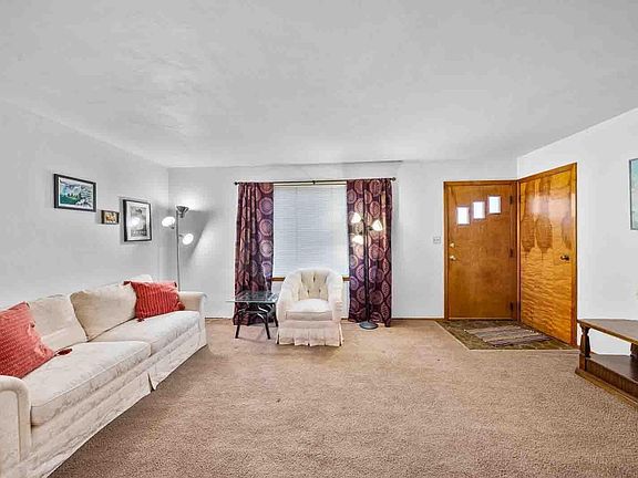 5th image of 4921 Bloomfield Pl