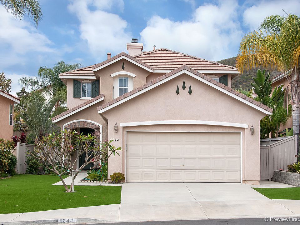 1st image of 1244 Avenida Amistad