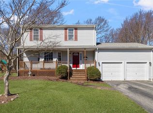 55 Oak Hill Dr, Johnston, RI 02919