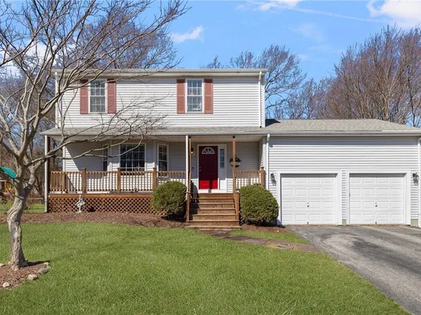 55 Oak Hill Dr, Johnston, RI 02919