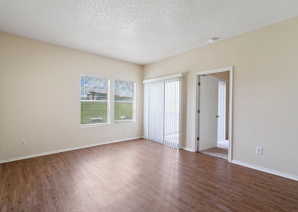 1st image of 12166 Metric Blvd Unit 1013-1