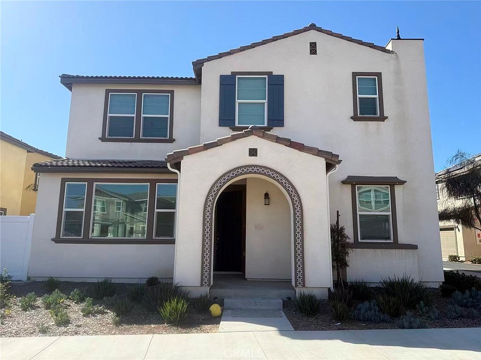 1st image of 40718 Melrose Dr