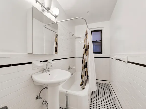 2835 Bedford Avenue 4D image 14 of 15