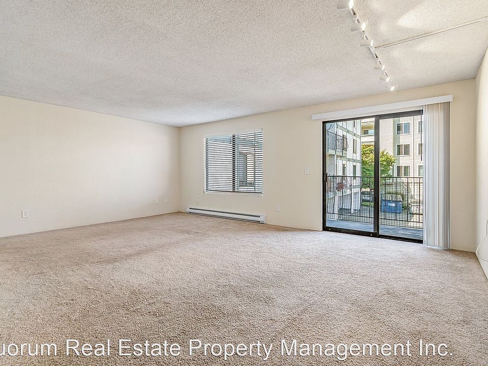 1st image of 12300 28th Ave NE APT 105