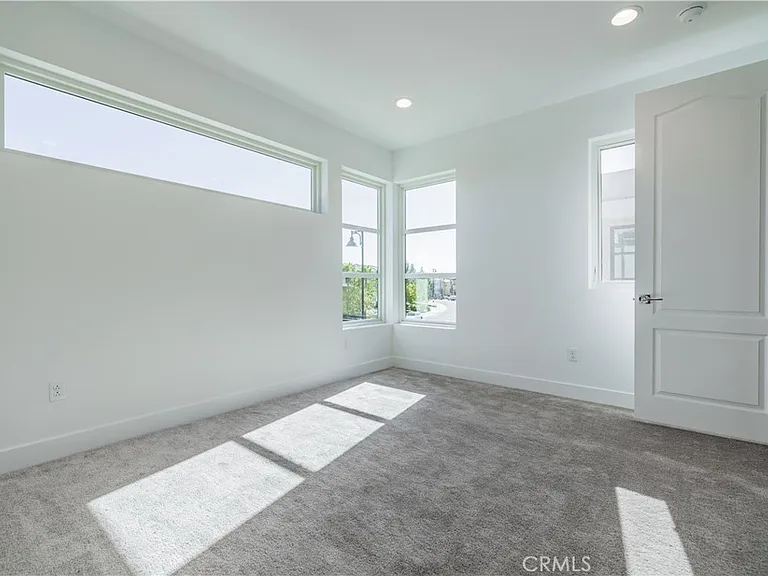 20337 W Aberdeen Ln — Photo 52
