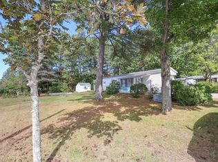 10 Greenwich Trl, Concord, NH 03301