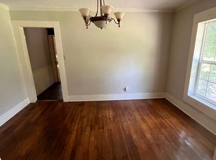 512 S Jackson St, Starkville, MS 39759