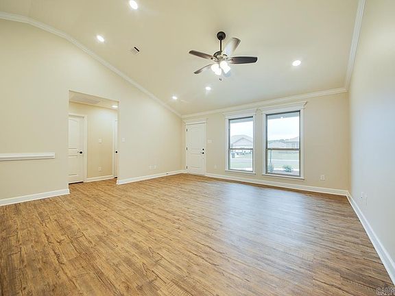 5th image of 62 Birchwood Dr