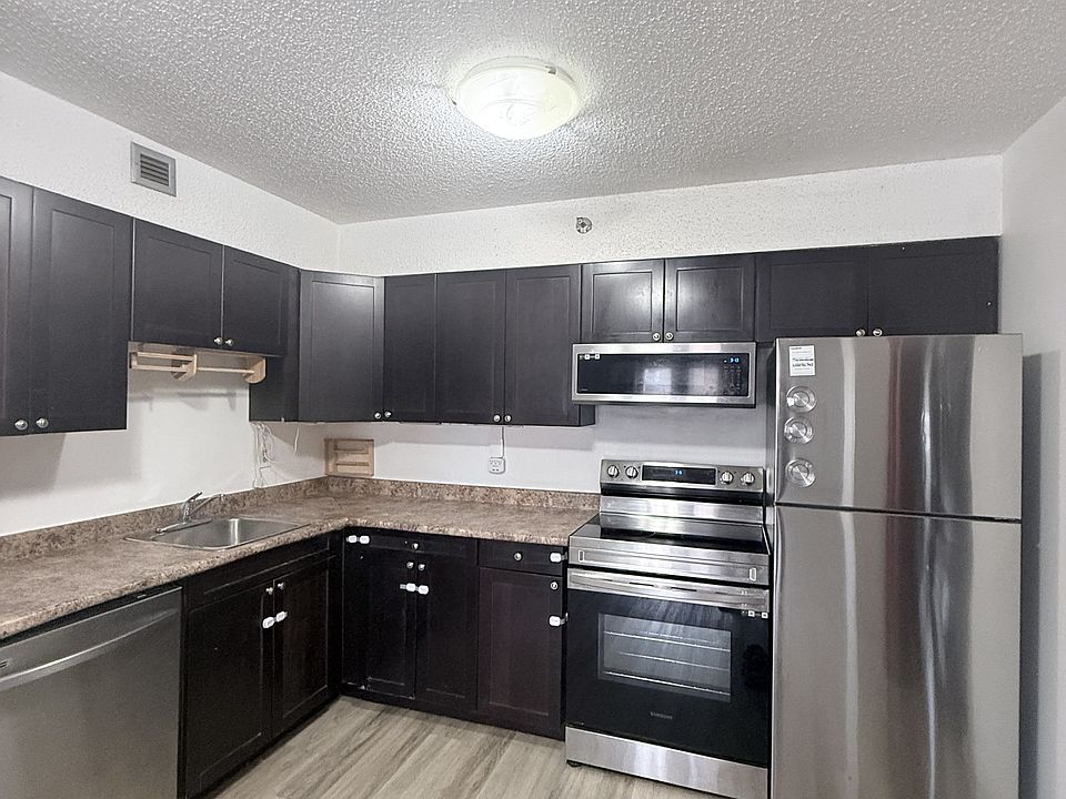 1st image of 405 5th Ave N