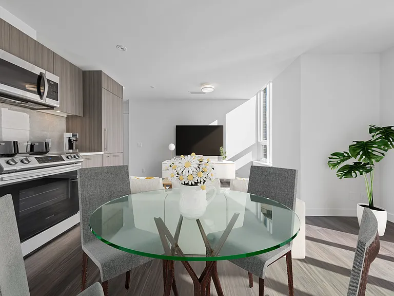 723 Main St — Photo 14