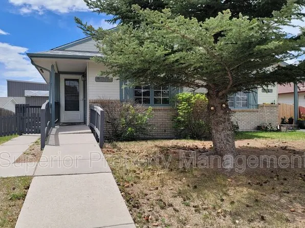 2619 Sagebrush Ave, Cheyenne, WY 82009