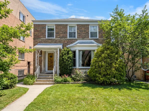 5706 N Mozart St, Chicago, IL 60659