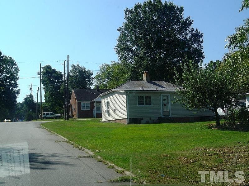 2nd image of 215 N Charles St