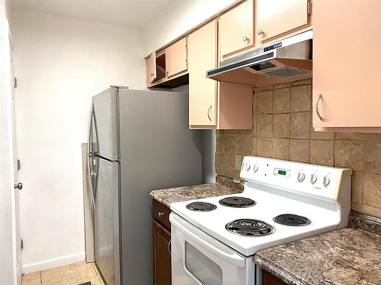 7831 Fuqua St #7831 — Photo 9