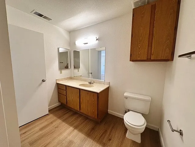 Parkview Apartments — Photo 32