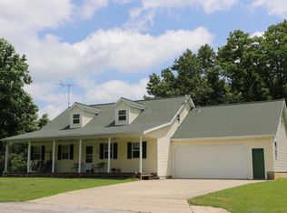 720 Pine St, Willow Springs, MO 65793