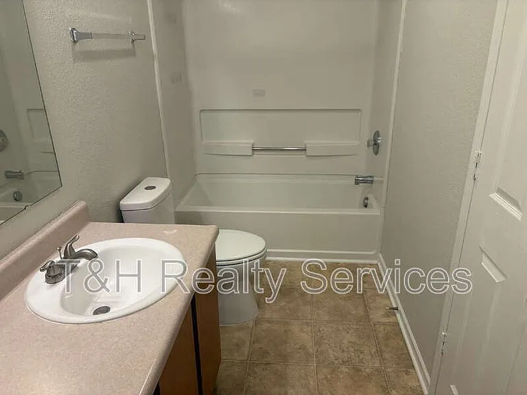 12640 Justice Xing — Photo 24